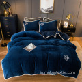 冬用の豪華なベルベット寝具コンフォーターセット
